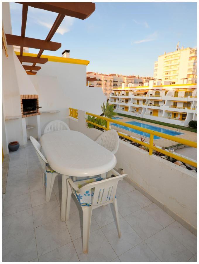 Apartamentos Capitolina Quarteira Eksteriør billede