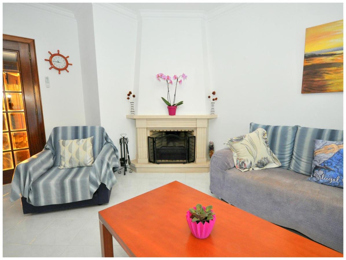 Apartamentos Capitolina Quarteira Eksteriør billede