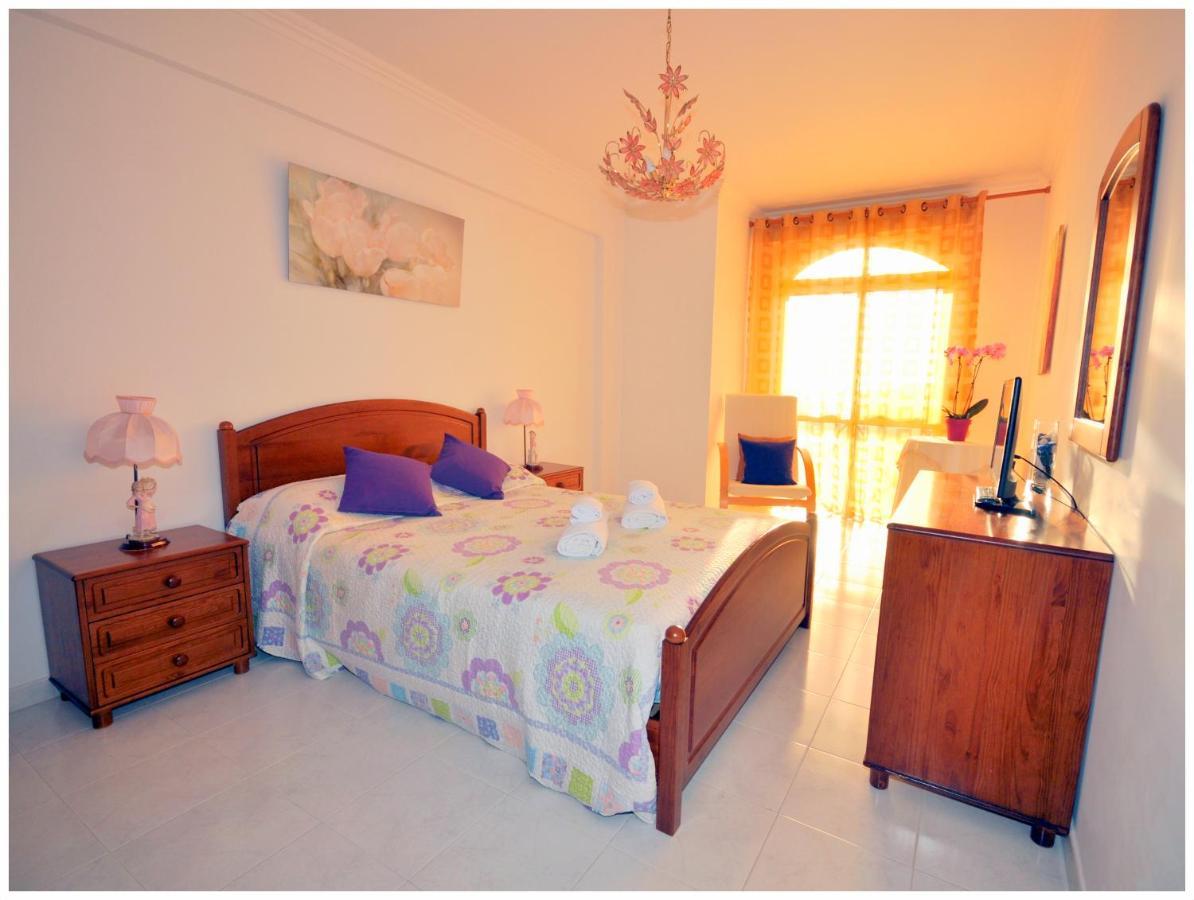 Apartamentos Capitolina Quarteira Eksteriør billede