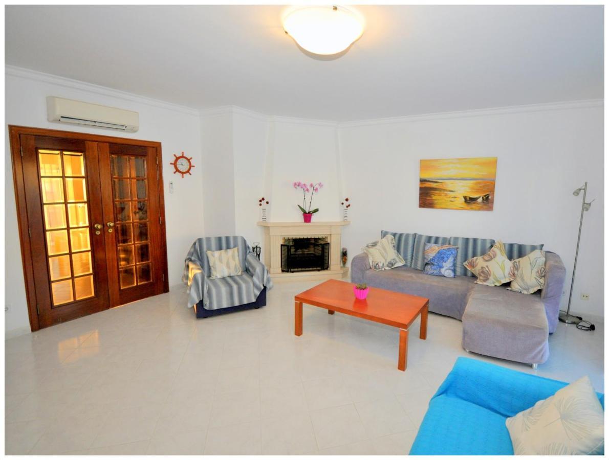 Apartamentos Capitolina Quarteira Eksteriør billede