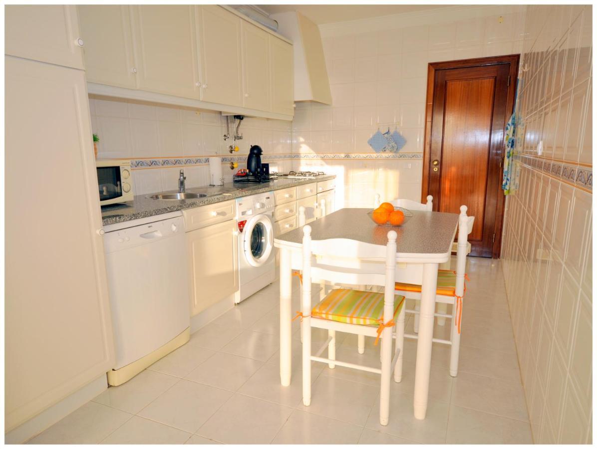 Apartamentos Capitolina Quarteira Eksteriør billede