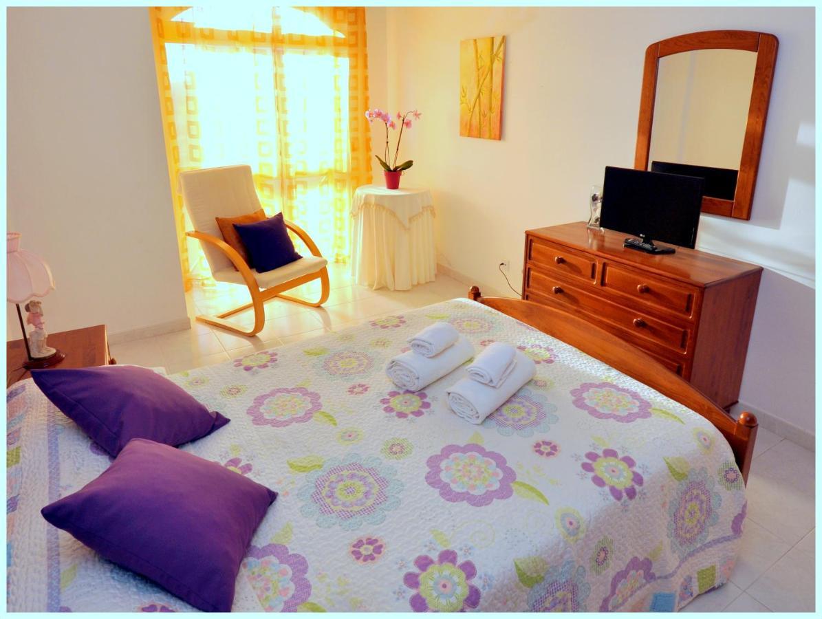 Apartamentos Capitolina Quarteira Eksteriør billede